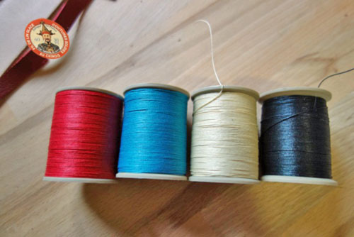 bobines de fil de lin pour confection de ceintures en cuir